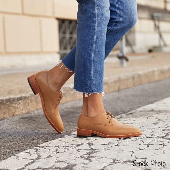 EUC Nisolo “James Oxford” in Almond. Excellent Near New Condition. Size 8 - Picture 3 of 12